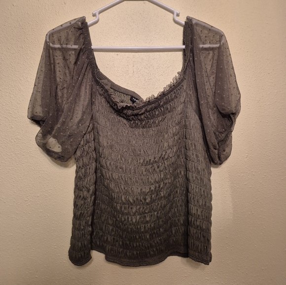 Torrid 3 Smocked Crop Top Mesh Sleeves - Picture 4 of 4